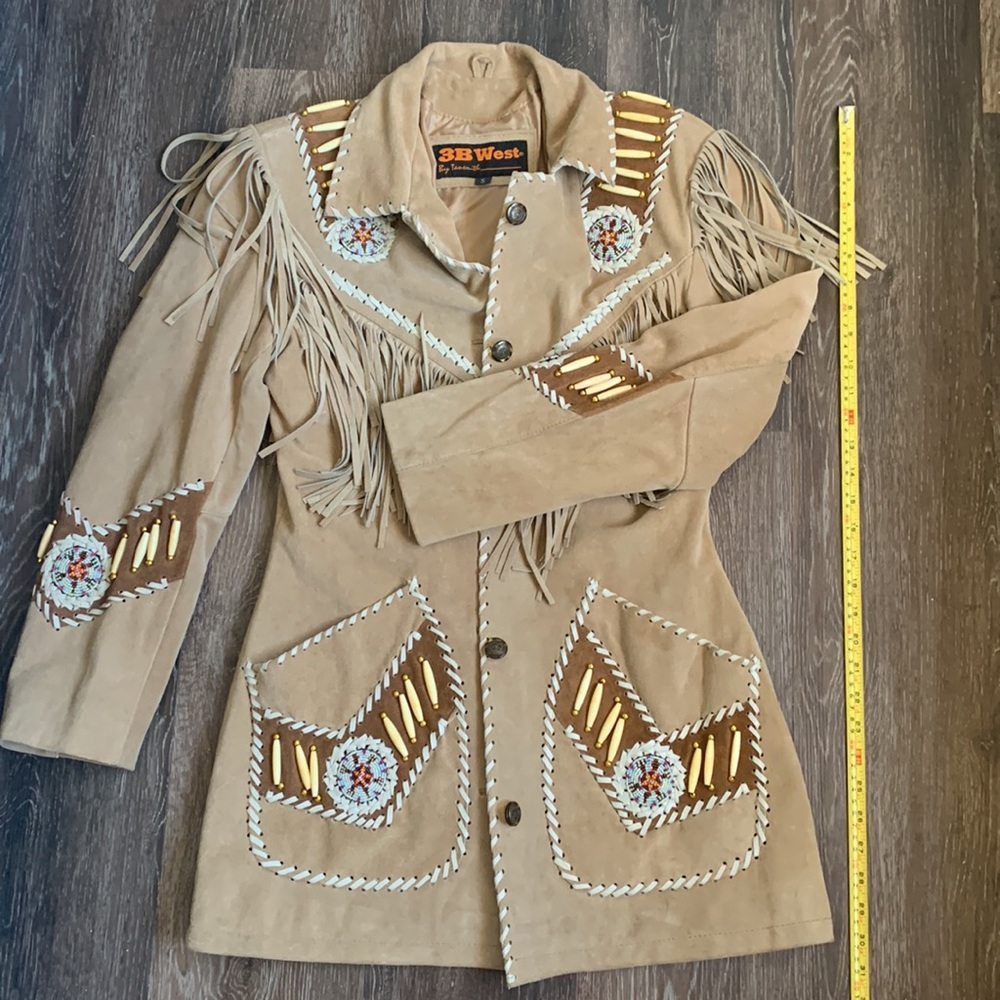 Leather Fringe, Native American Beaded Jacket - Picture 13 of 15